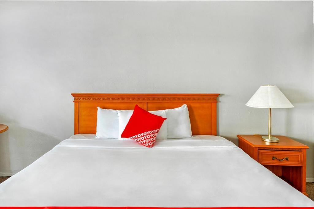 Oyo Gateway Motel Las Vegas North Strip/Fremont St. Area المظهر الخارجي الصورة