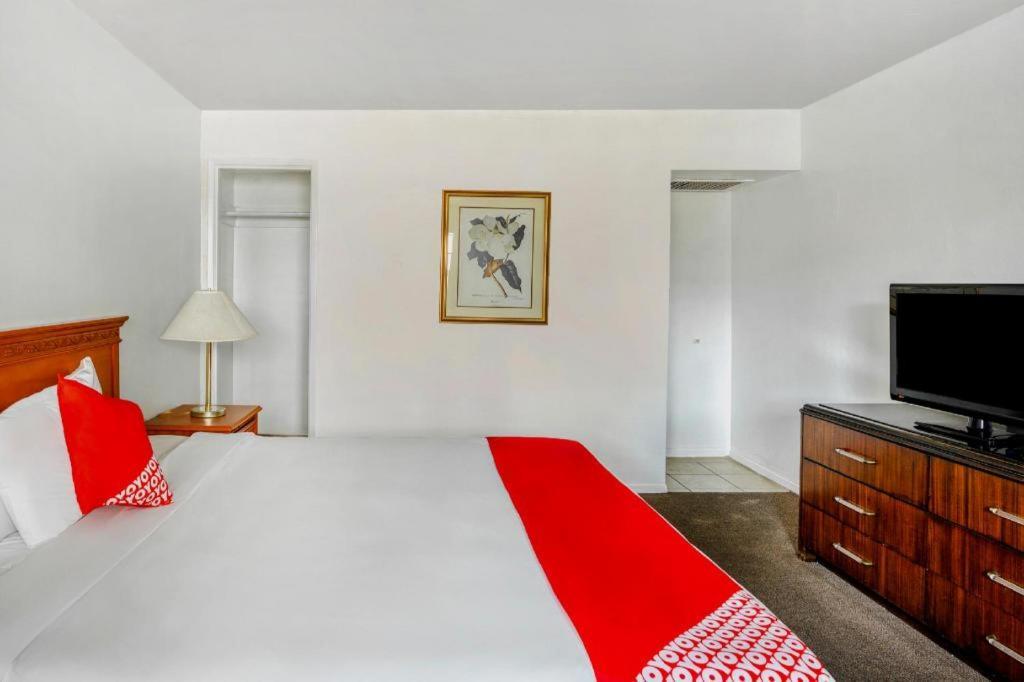 Oyo Gateway Motel Las Vegas North Strip/Fremont St. Area المظهر الخارجي الصورة
