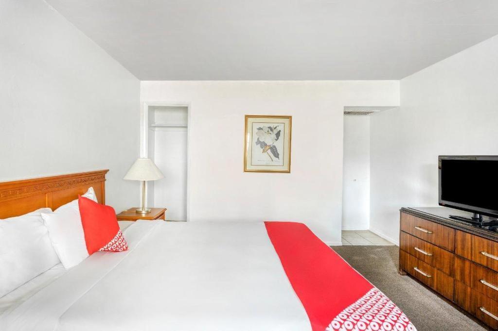 Oyo Gateway Motel Las Vegas North Strip/Fremont St. Area المظهر الخارجي الصورة