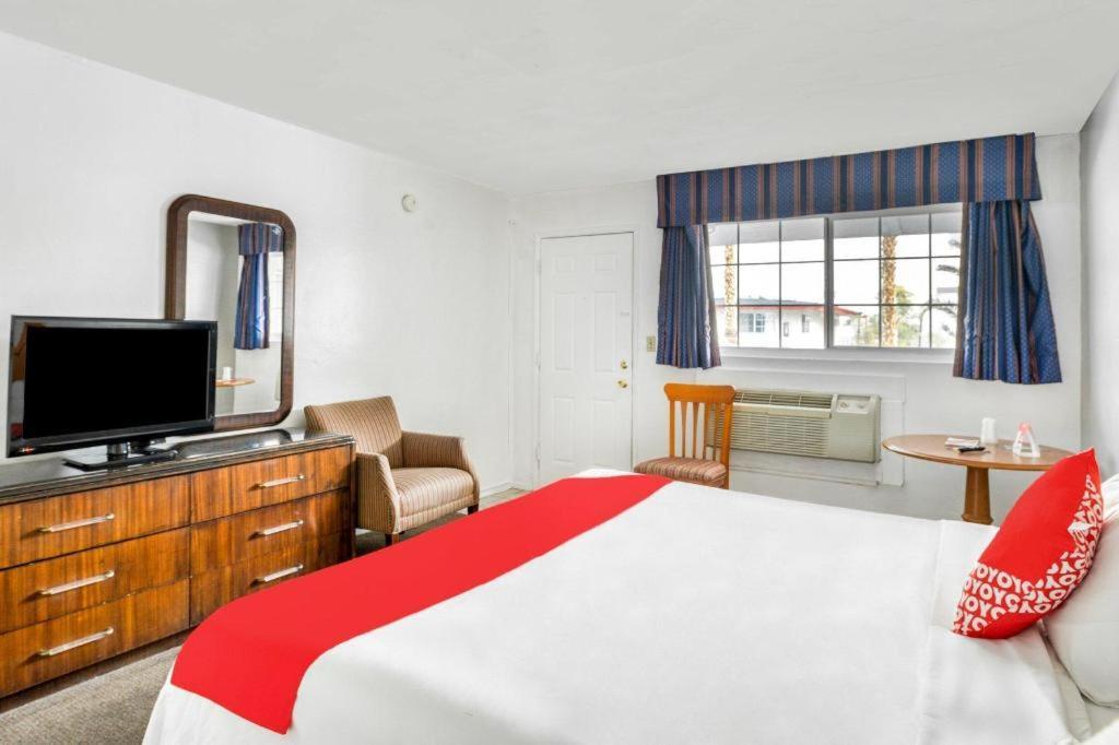 Oyo Gateway Motel Las Vegas North Strip/Fremont St. Area المظهر الخارجي الصورة
