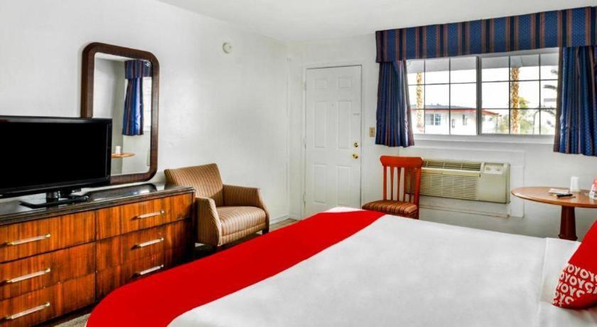 Oyo Gateway Motel Las Vegas North Strip/Fremont St. Area المظهر الخارجي الصورة